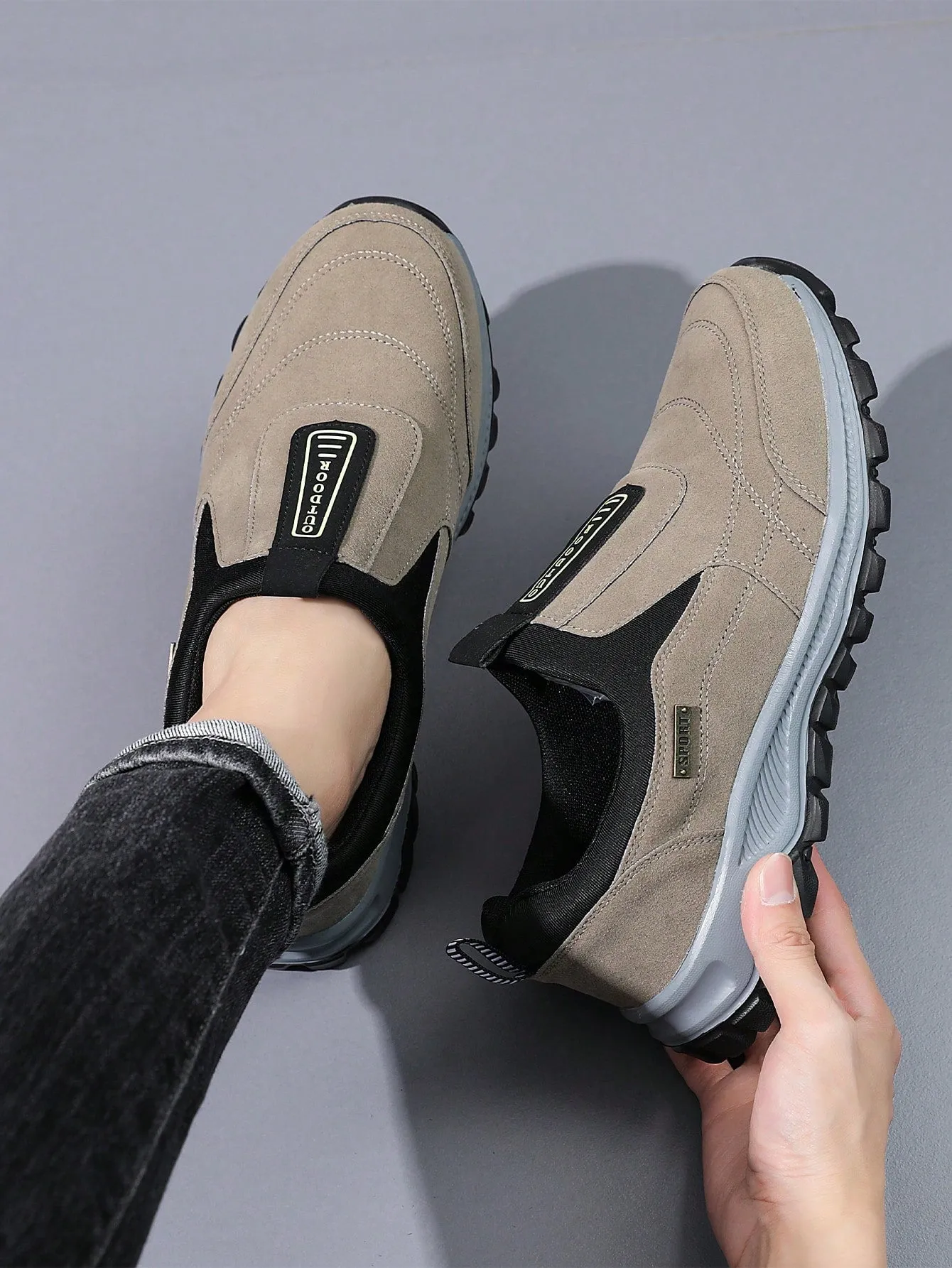 1 Pair Of Shoes Men's Sports Shoes Breathable Men's Casual Shoes Competition Shoes Fashionable Casual Shoes Men's Running Shoes