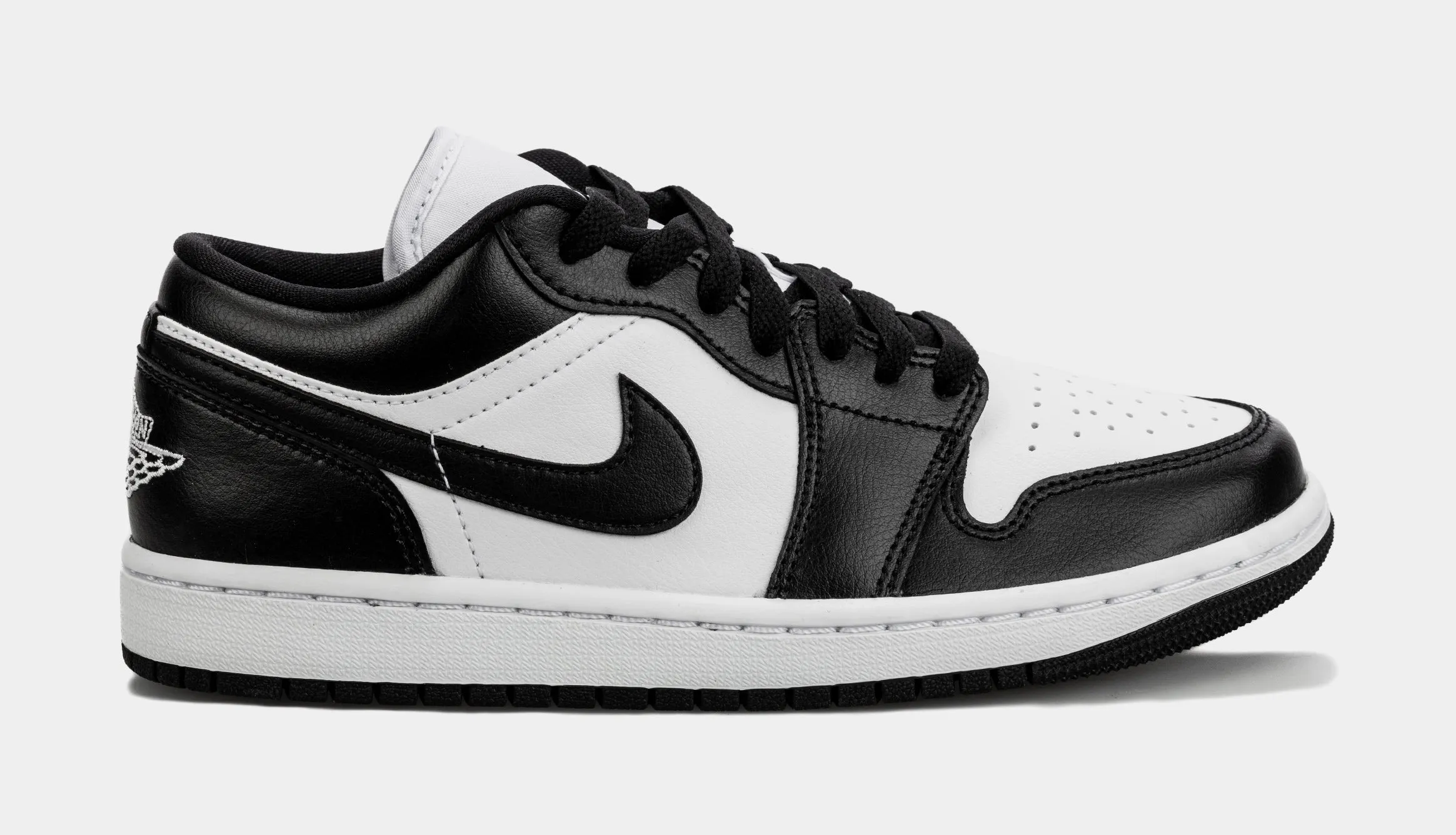 Air Jordan 1 Retro Low Panda Womens Lifestyle Shoes (Black/White)