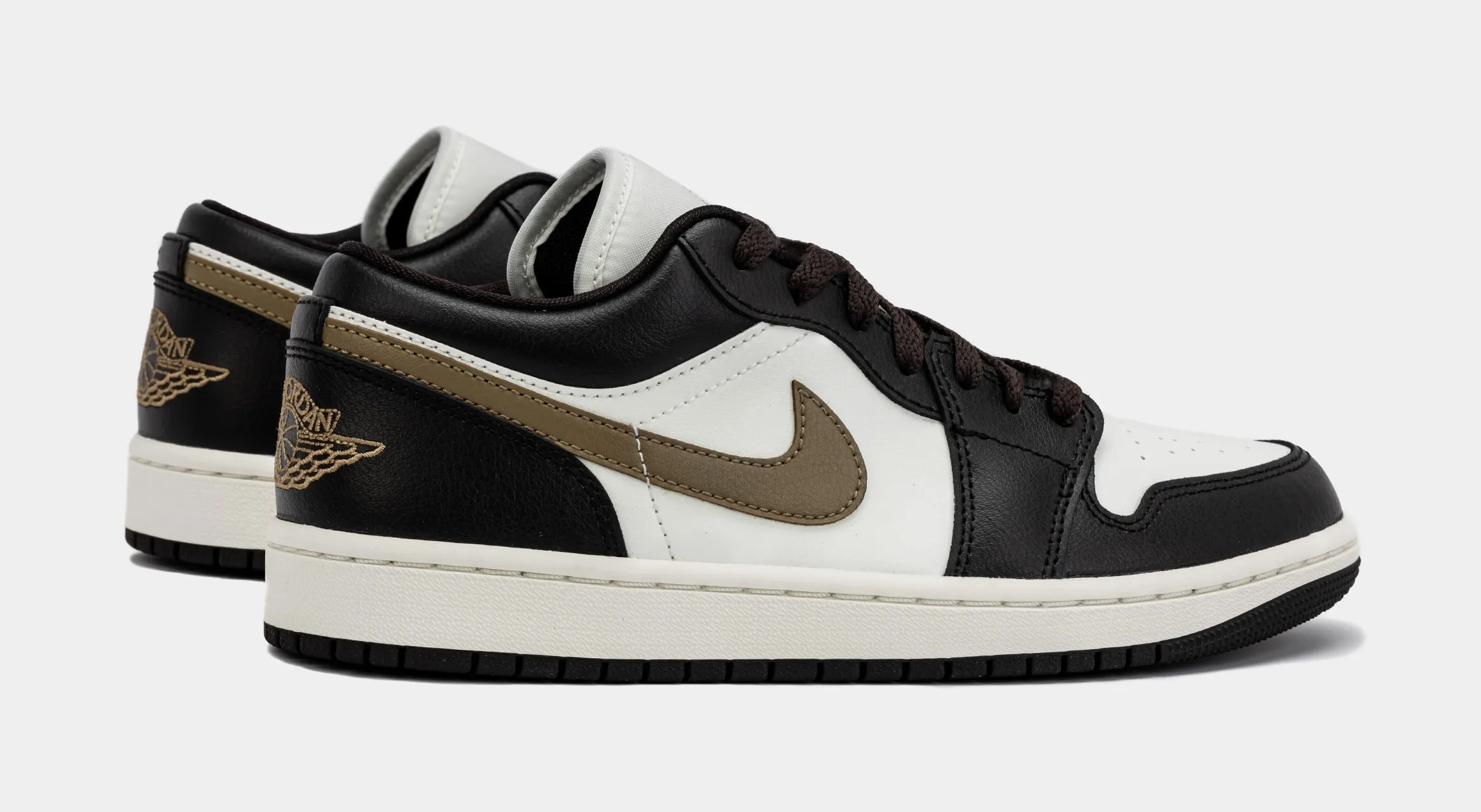 Air Jordan 1 Retro Low Shadow Brown Womens Lifestyle Shoes (Black/Brown)