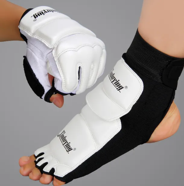 Boxing Gloves / Taekwondo Gloves