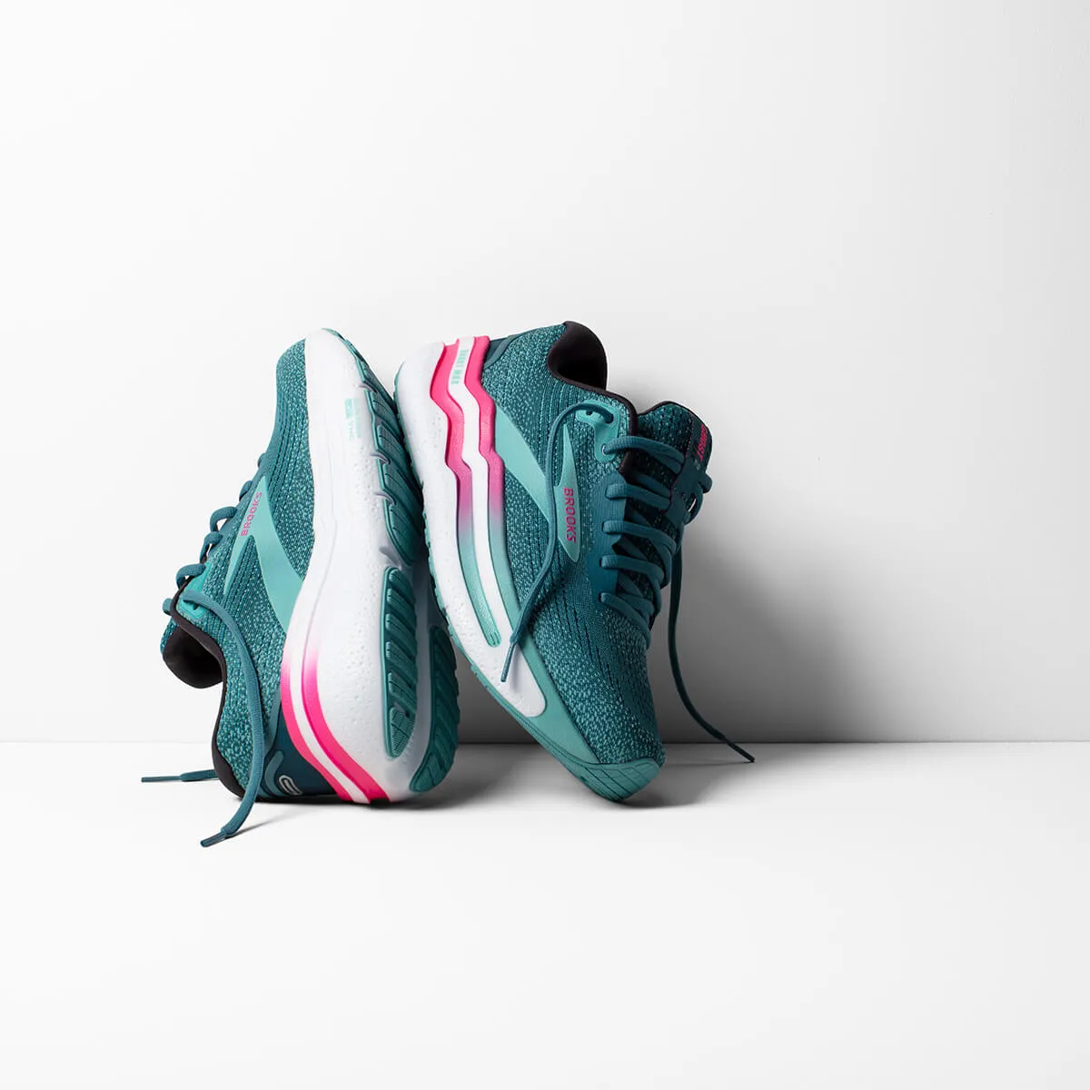 Brooks Ghost Max 2 Womens | Storm Blue/knockout Pink/aqua