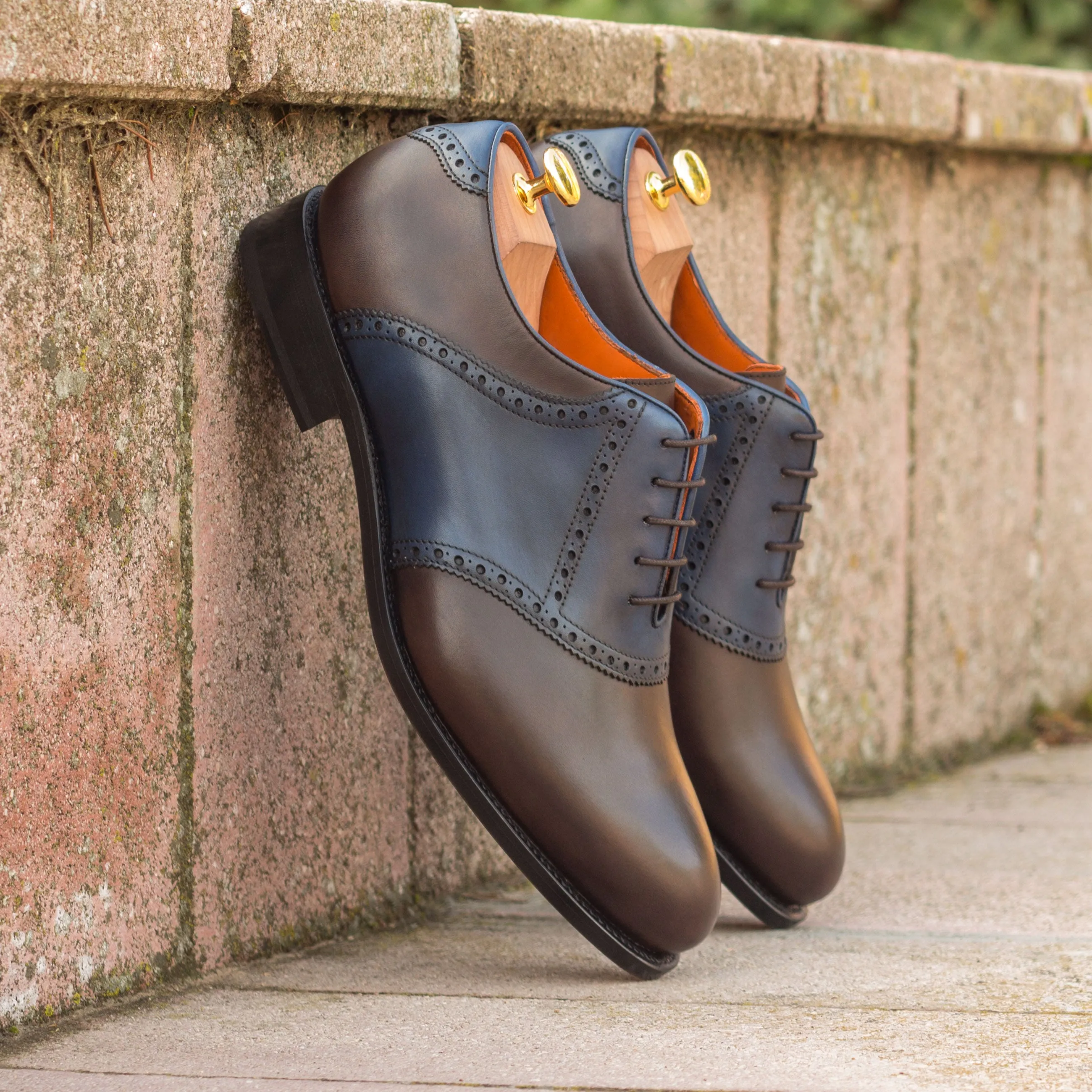 DapperFam Fabrizio in Dark Brown / Navy Men's Italian Leather Saddle