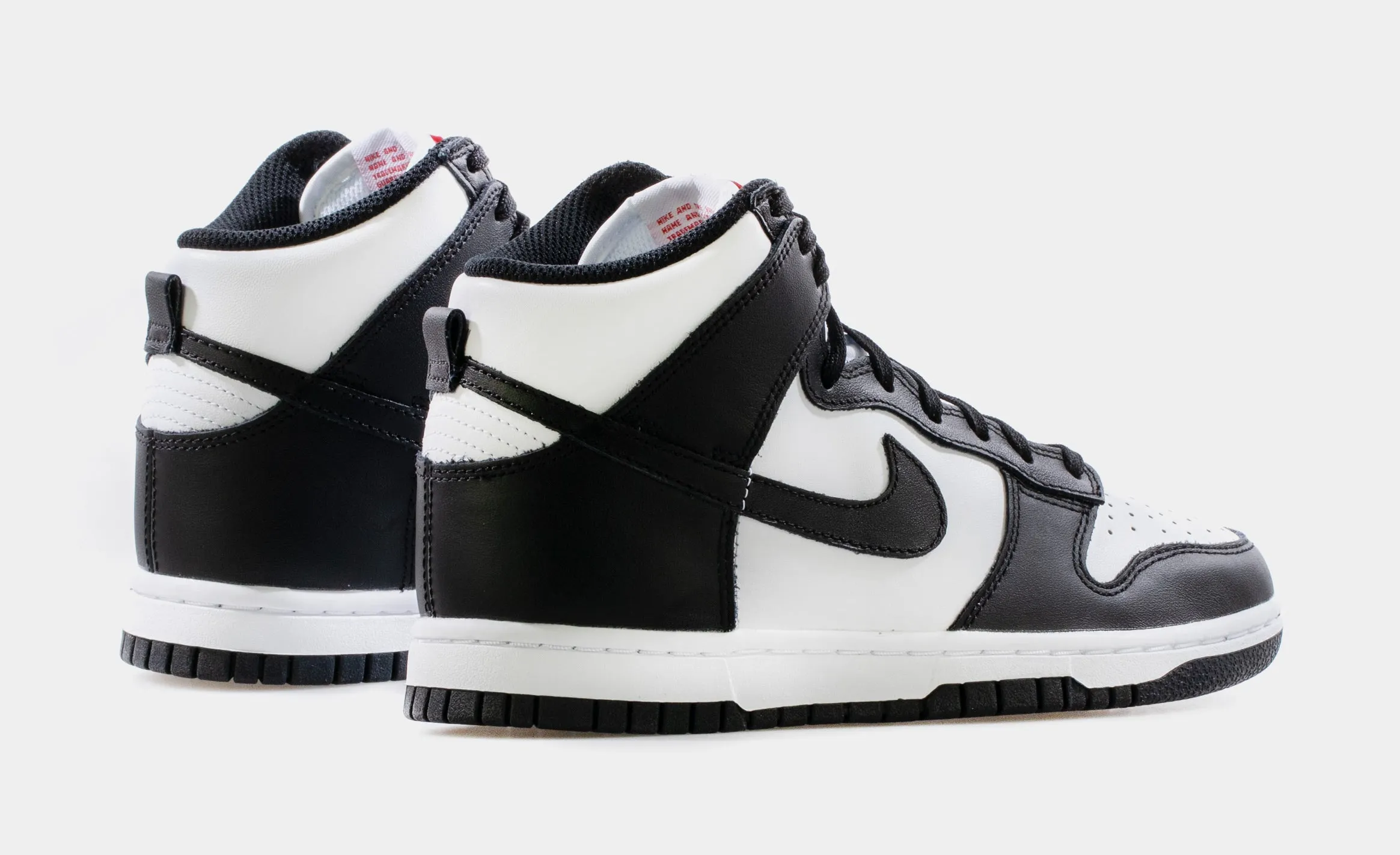 Dunk High Womens Lifestyle Shoes (Black/White)