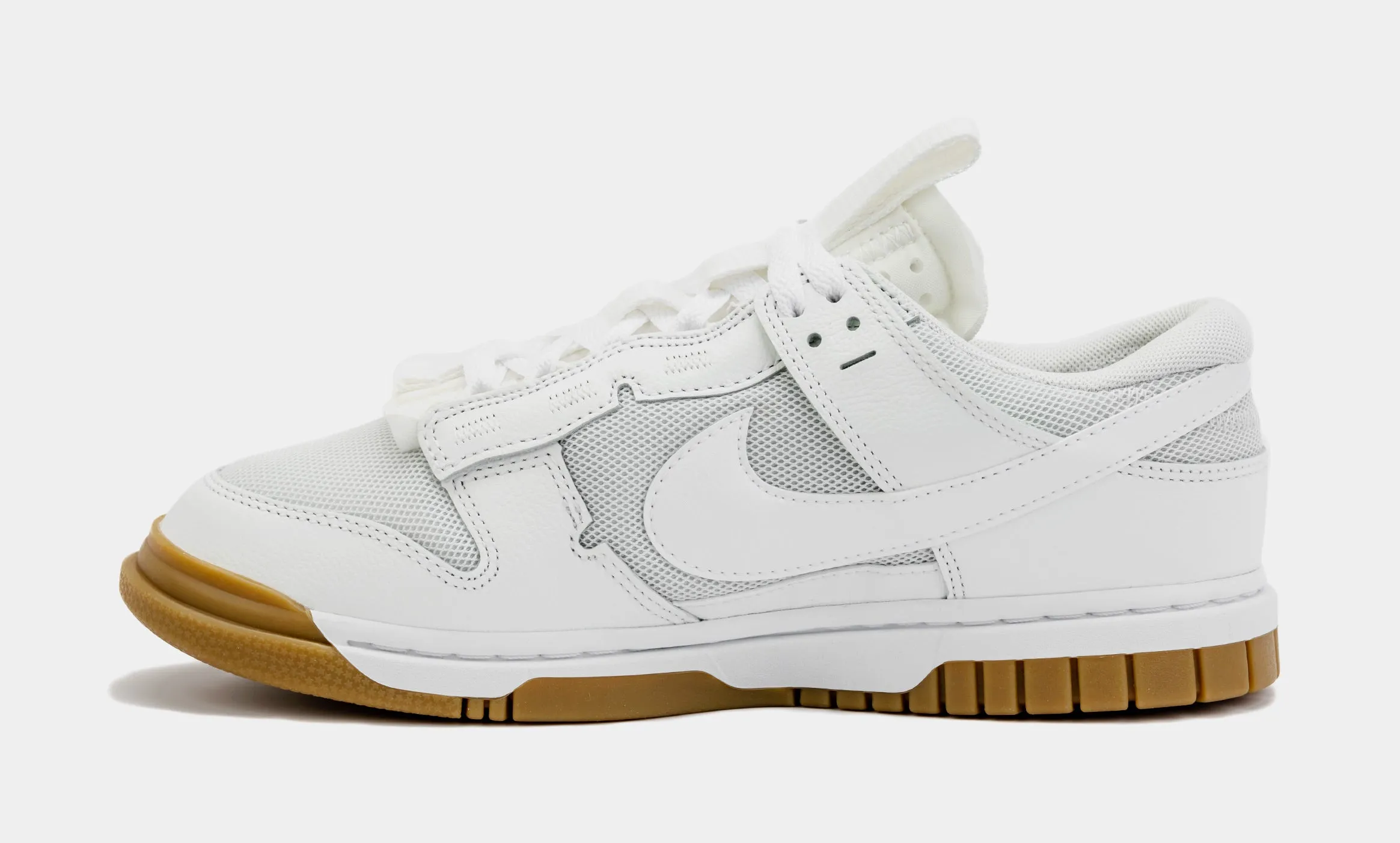 Dunk Low Remastered White Gum Mens Lifestyle Shoes (White)