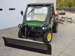 JOHN DEERE Gator XUV 825M UTV, used