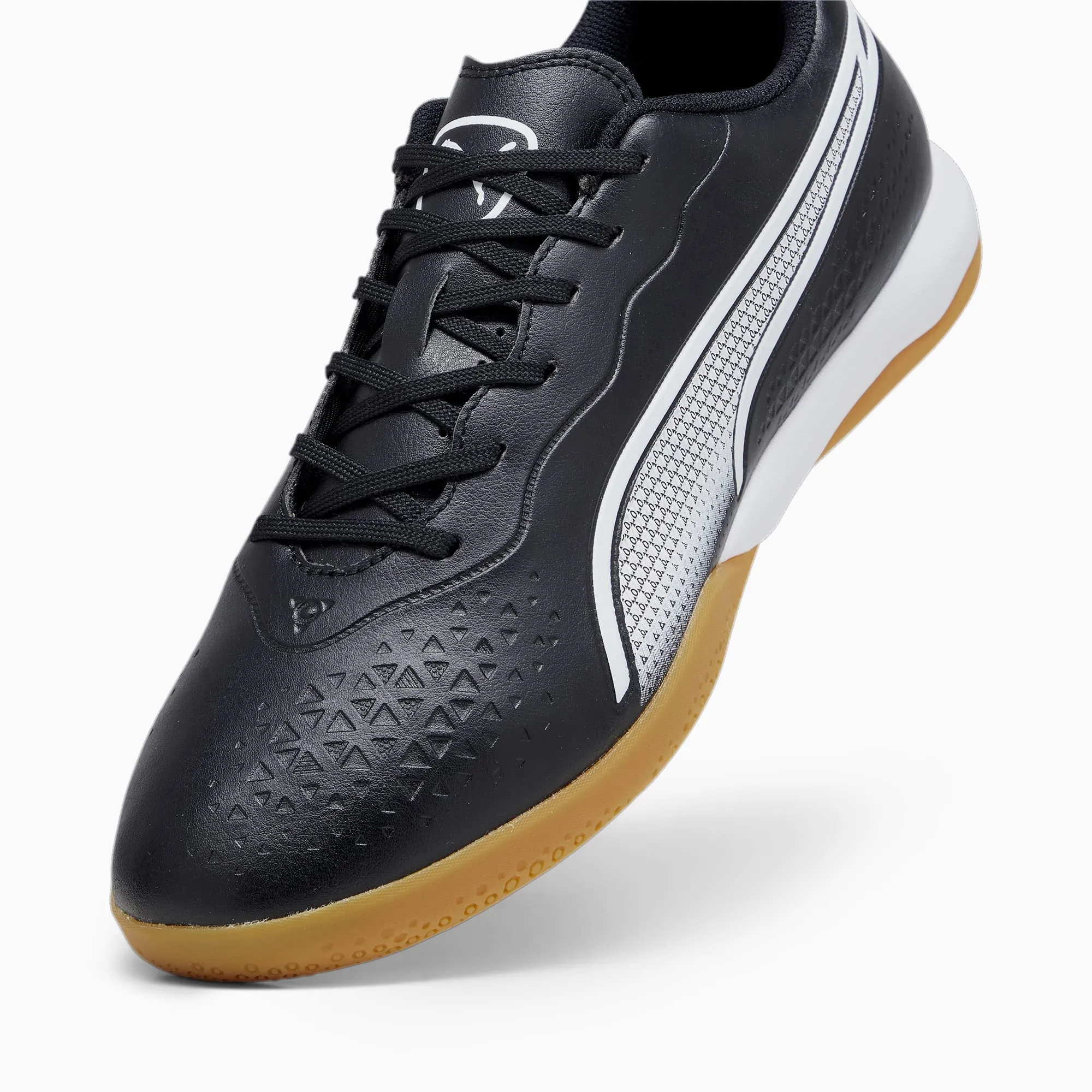 King Top IT Football Trainers