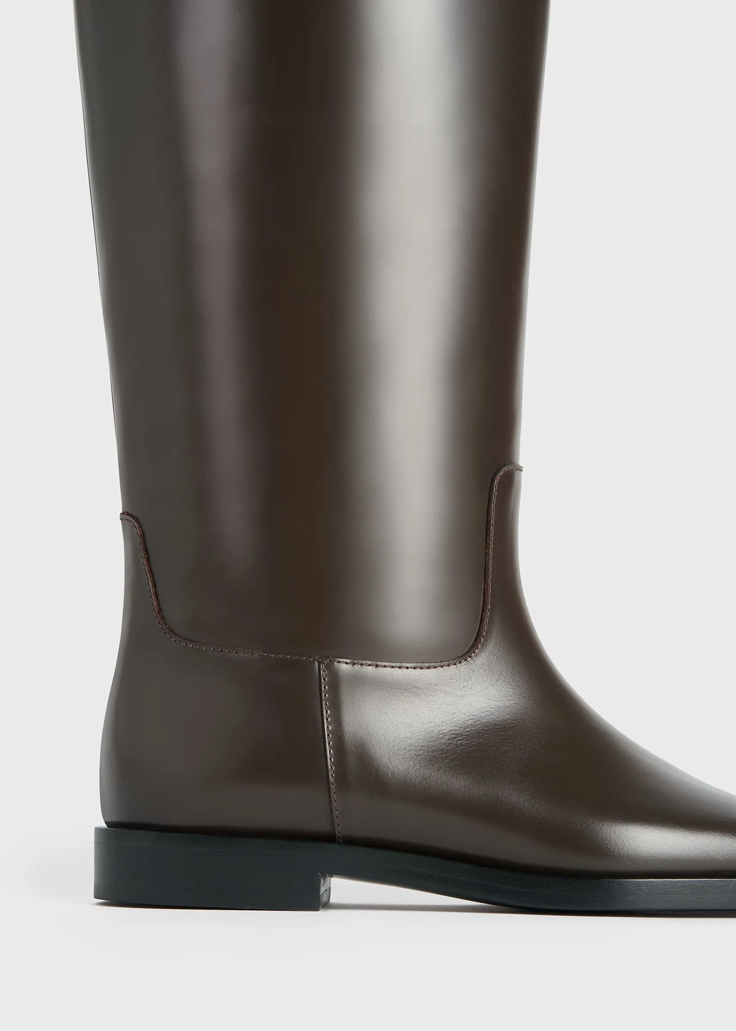 Leather riding boots coffee