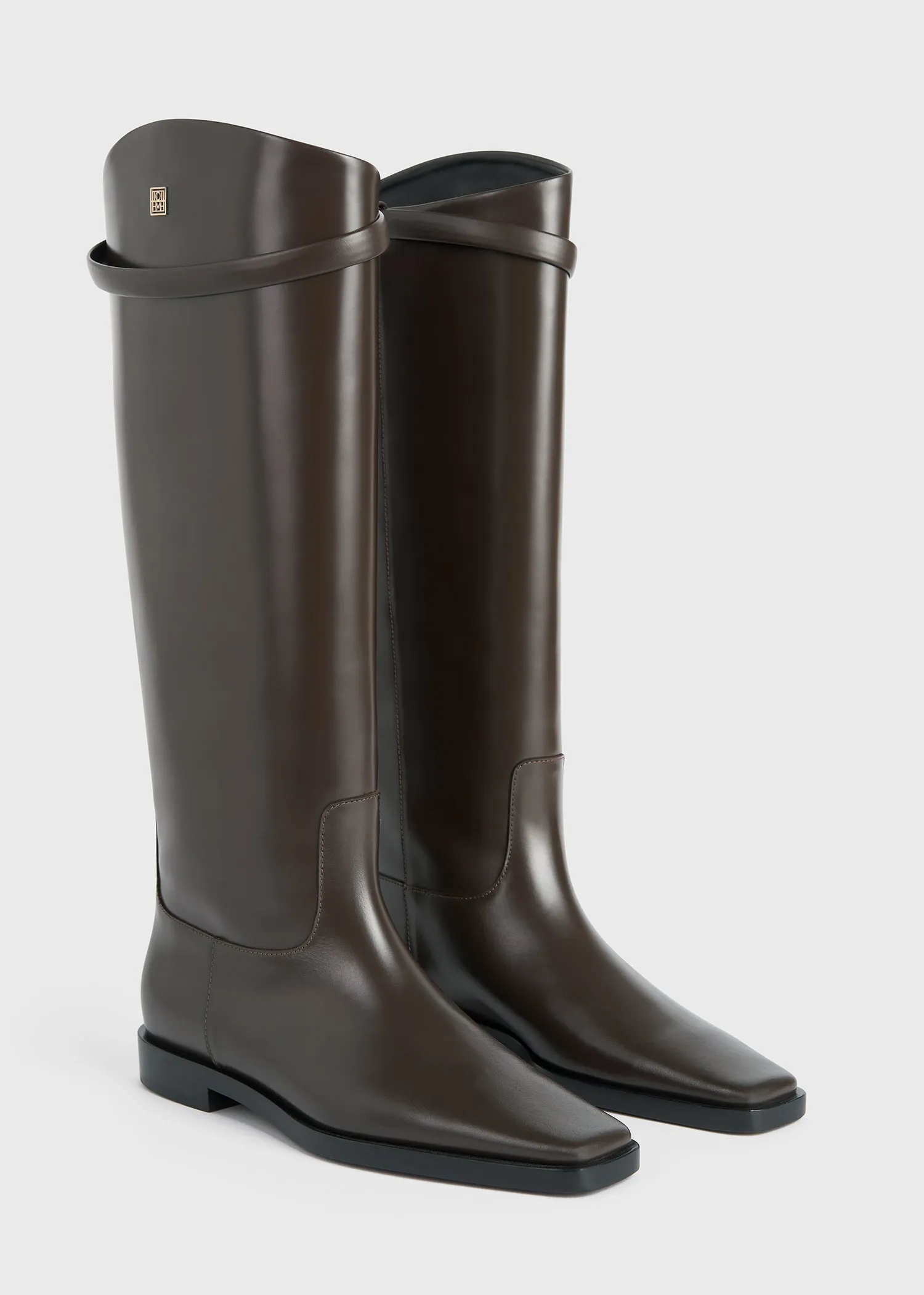 Leather riding boots coffee