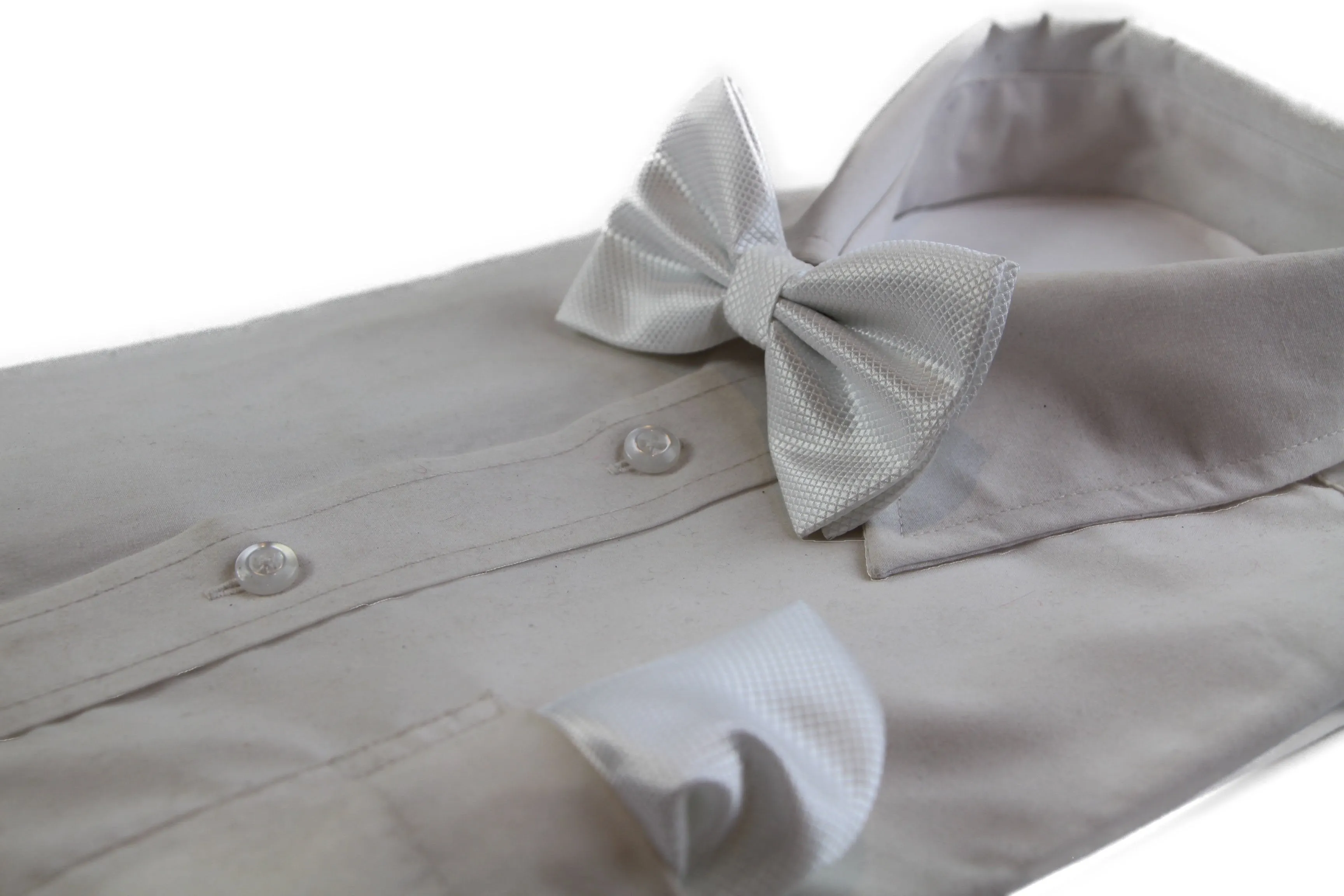 Mens White Plain Coloured Checkered Bow Tie & Matching Pocket Square Set