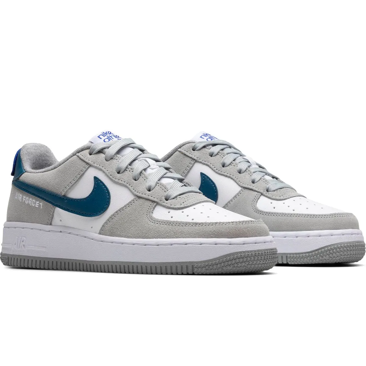 NIKE AIR FORCE 1 LV8